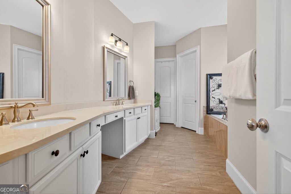 2455 Red Wine Oak Drive Braselton - 30
