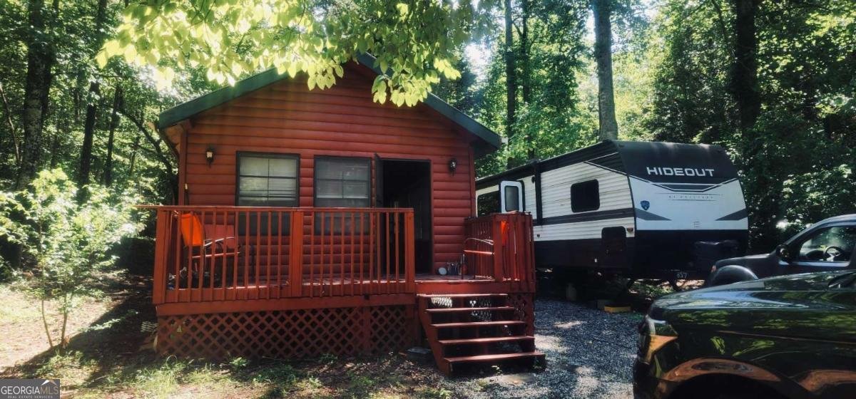 95 Hillcrest Court Cleveland - 1