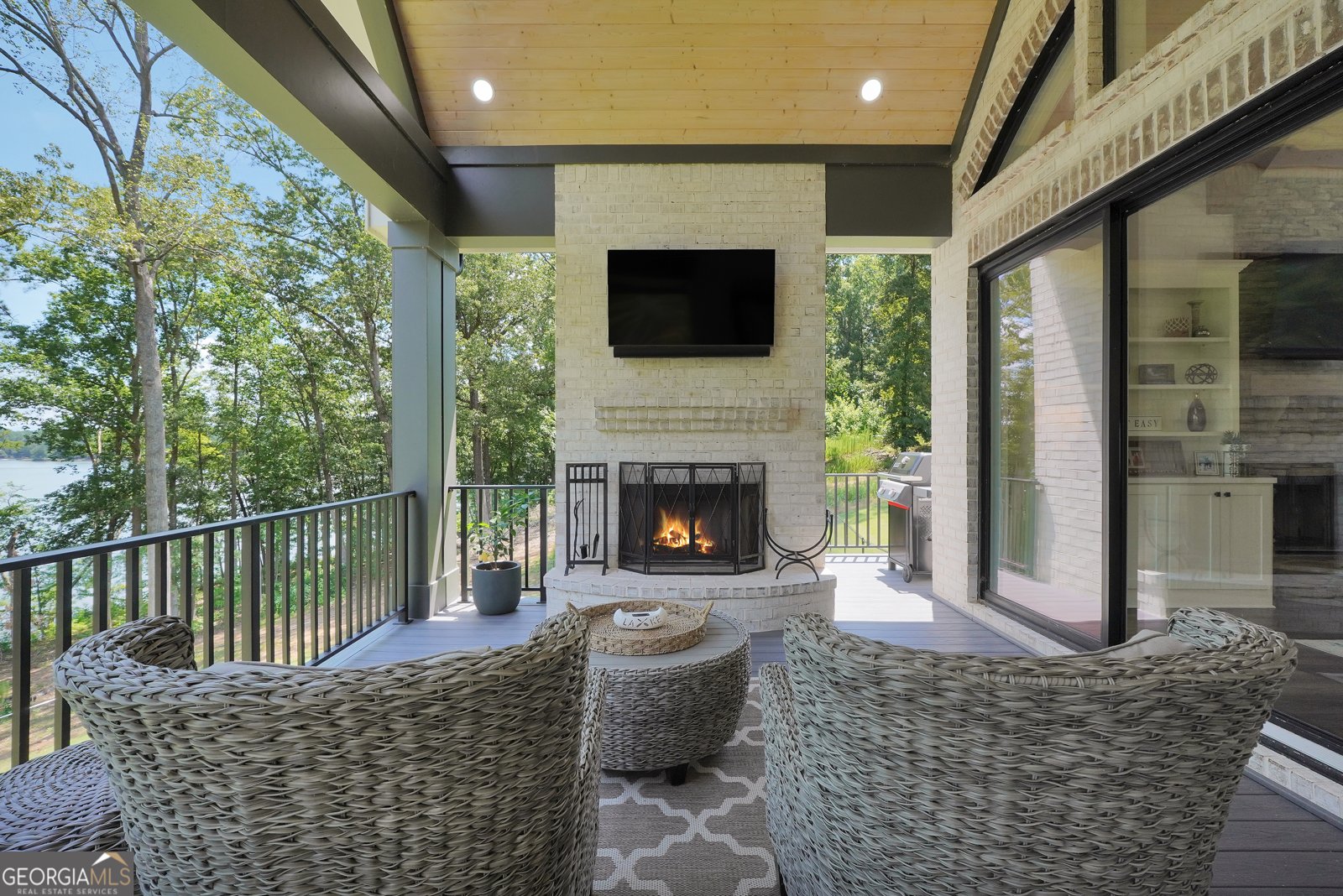 123 River Point Road Jackson - 52