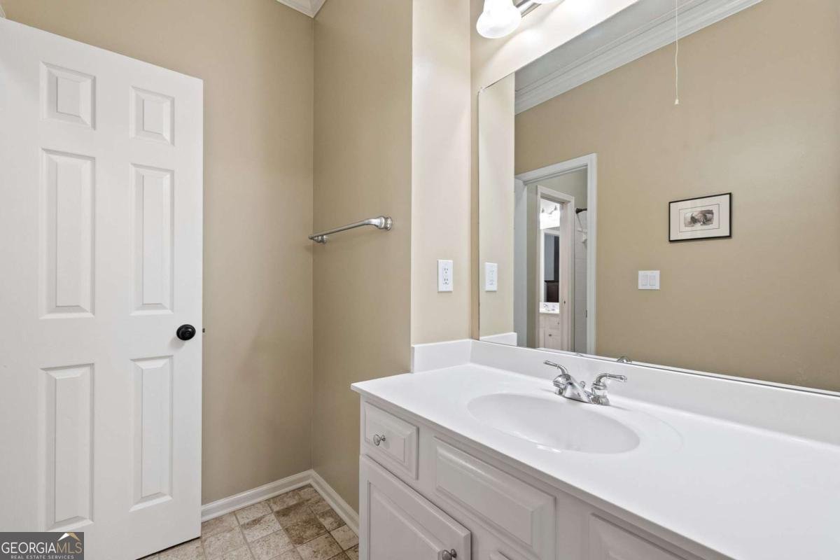 635 Vinings Estates Drive Smyrna - 24