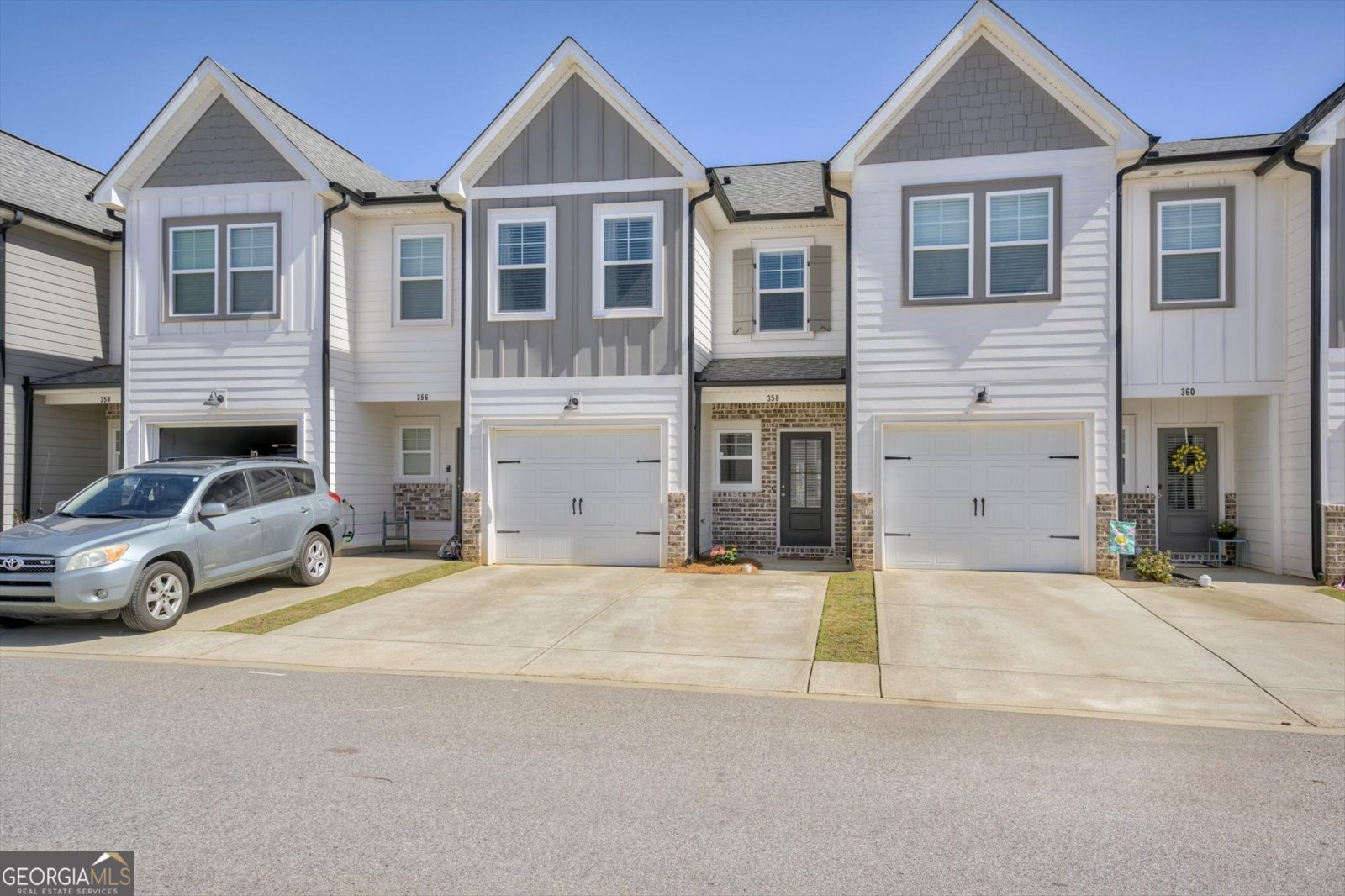 358 Sumac Evans - 1