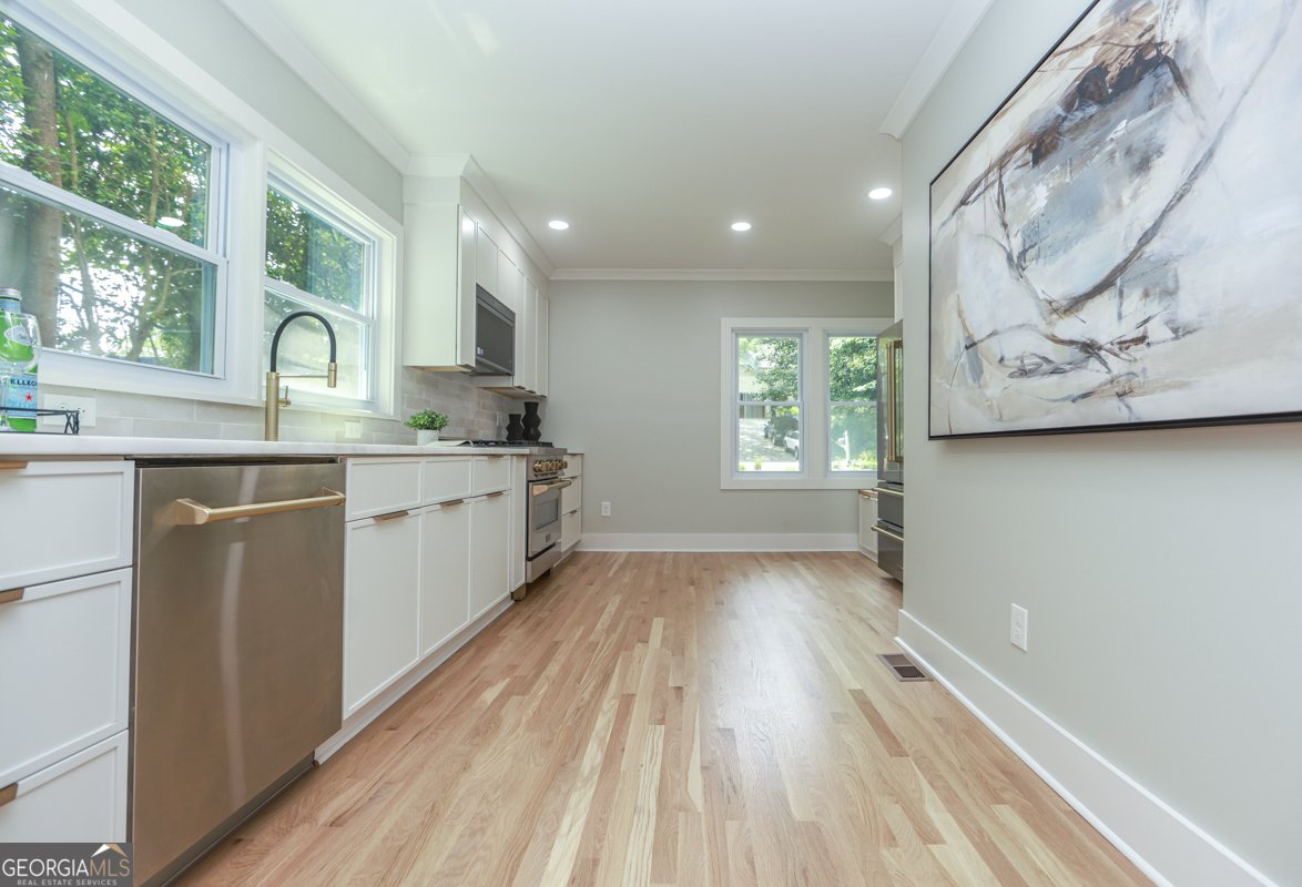 2908 N  Hills Drive Atlanta - 18