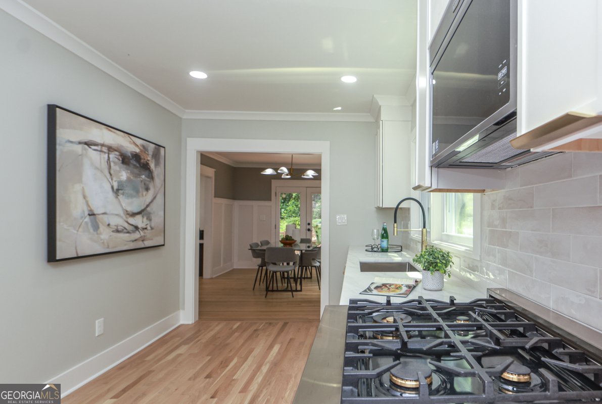2908 N  Hills Drive Atlanta - 22