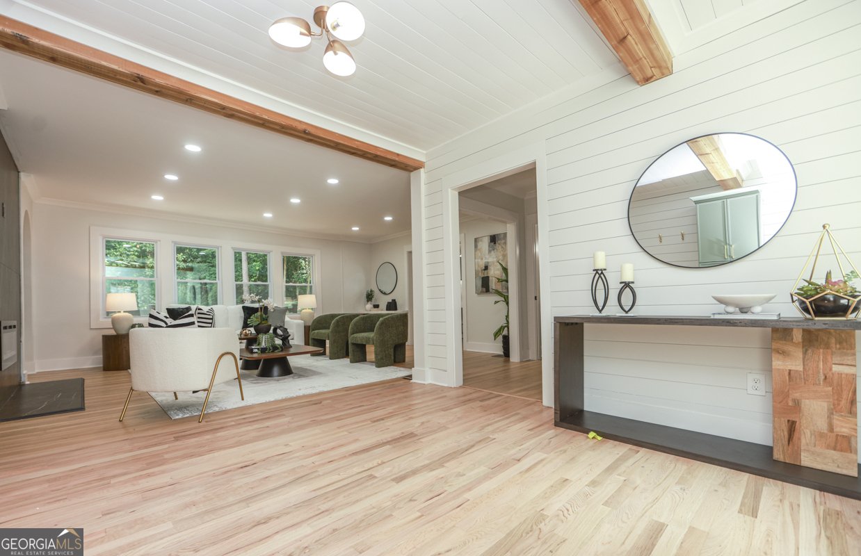 2908 N  Hills Drive Atlanta - 5