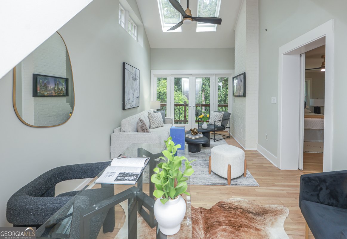 2908 N  Hills Drive Atlanta - 51