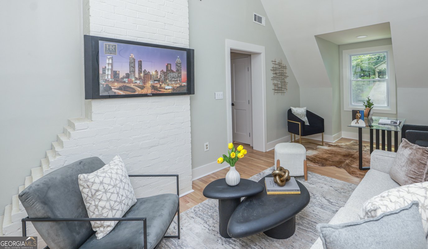 2908 N  Hills Drive Atlanta - 52