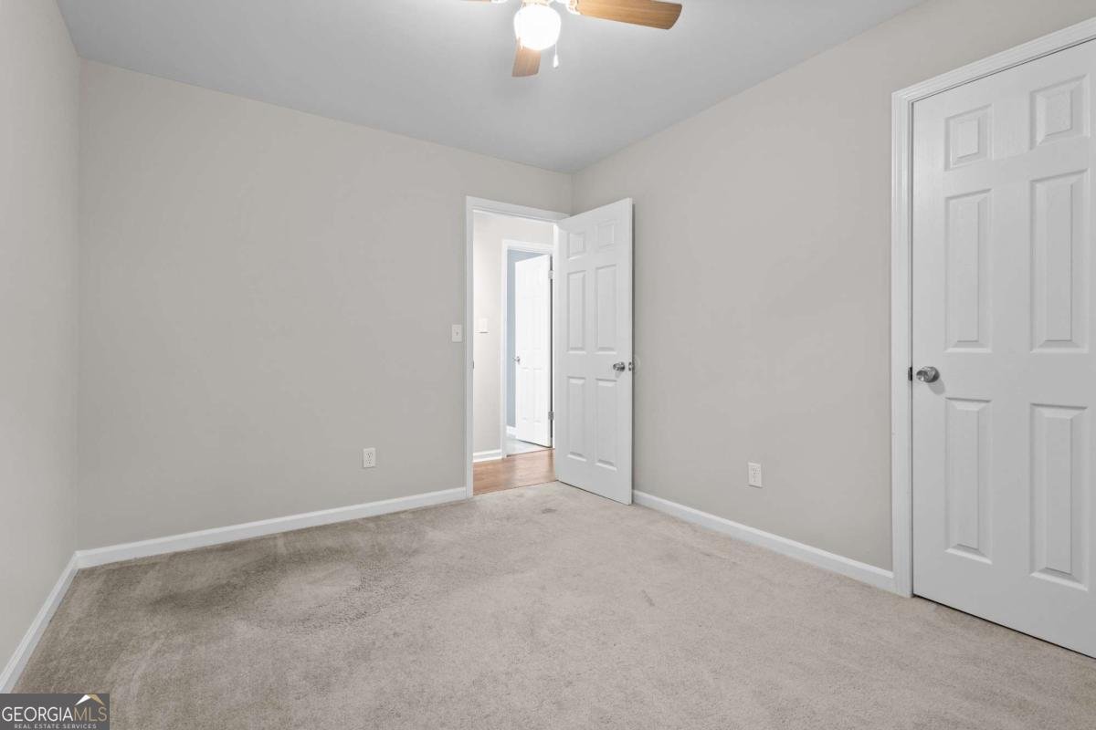 8990 Tweeddale Drive Winston - 22