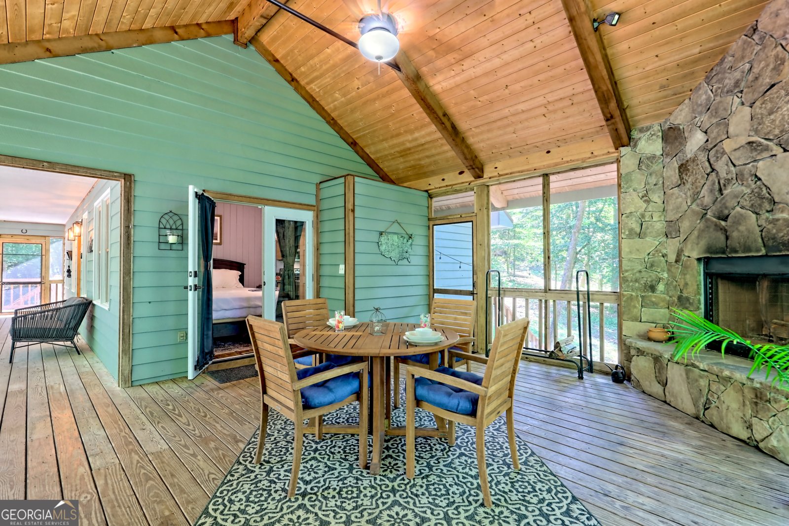 220A Brookwood Lane Clarkesville - 22
