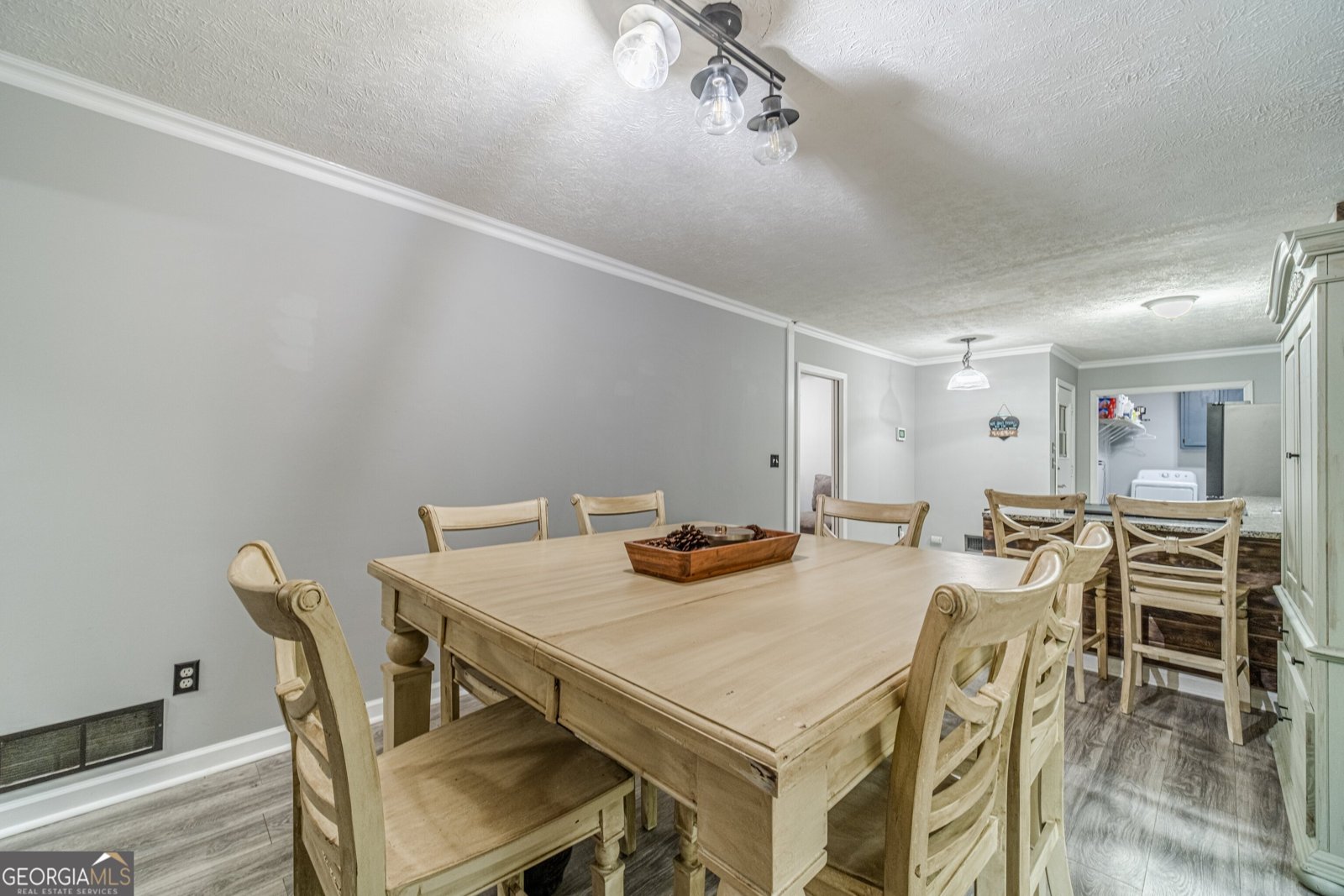 2446 Thrasher Buford - 6