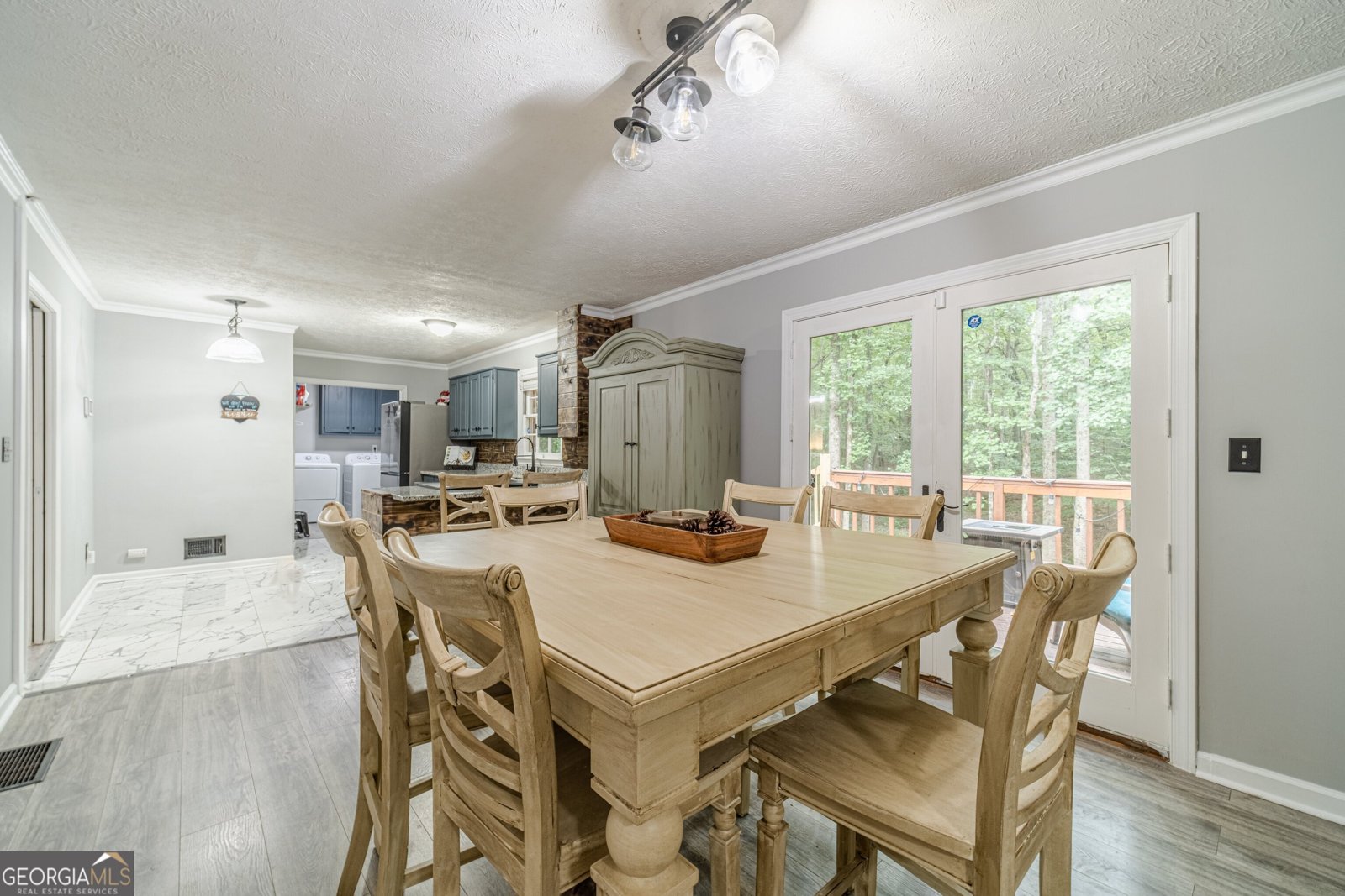 2446 Thrasher Buford - 8