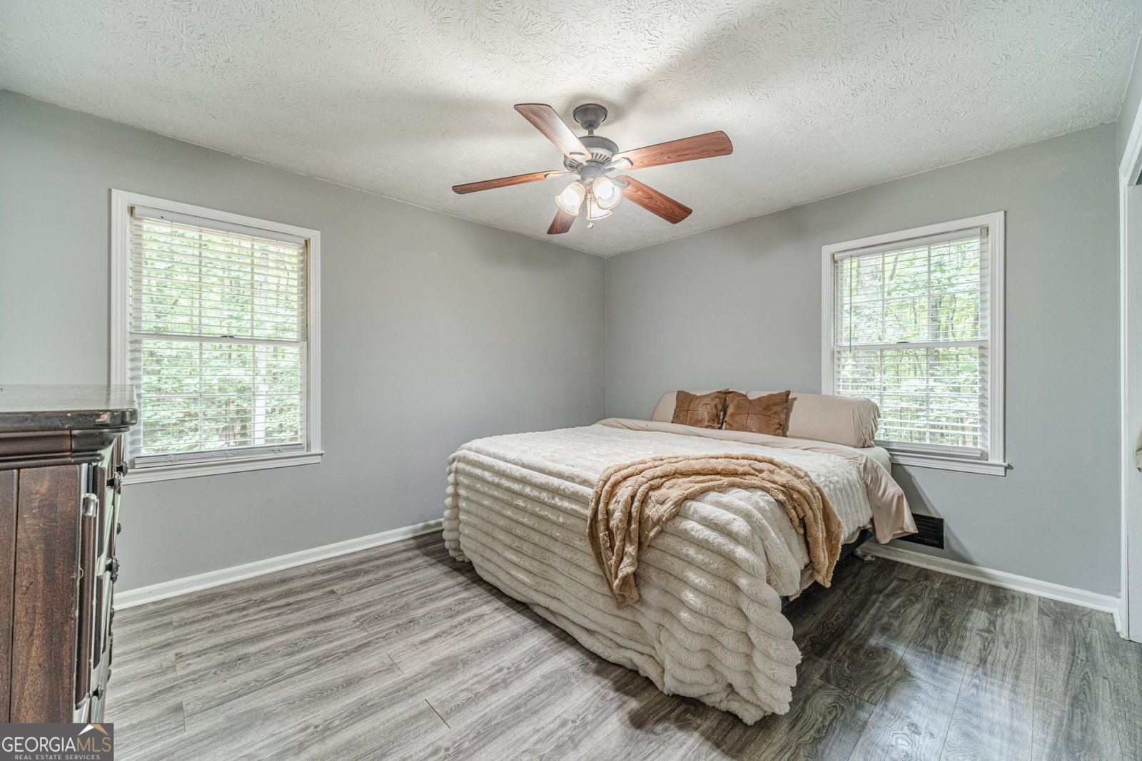 2446 Thrasher Buford - 9