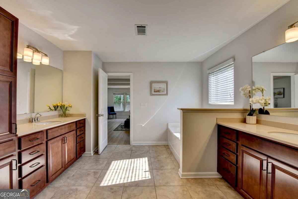 7085 ROCKING HORSE Lane Cumming - 31