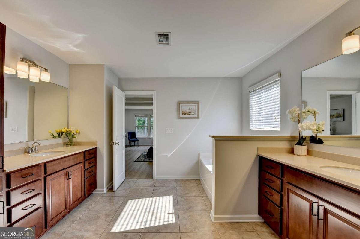7085 ROCKING HORSE Lane Cumming - 36