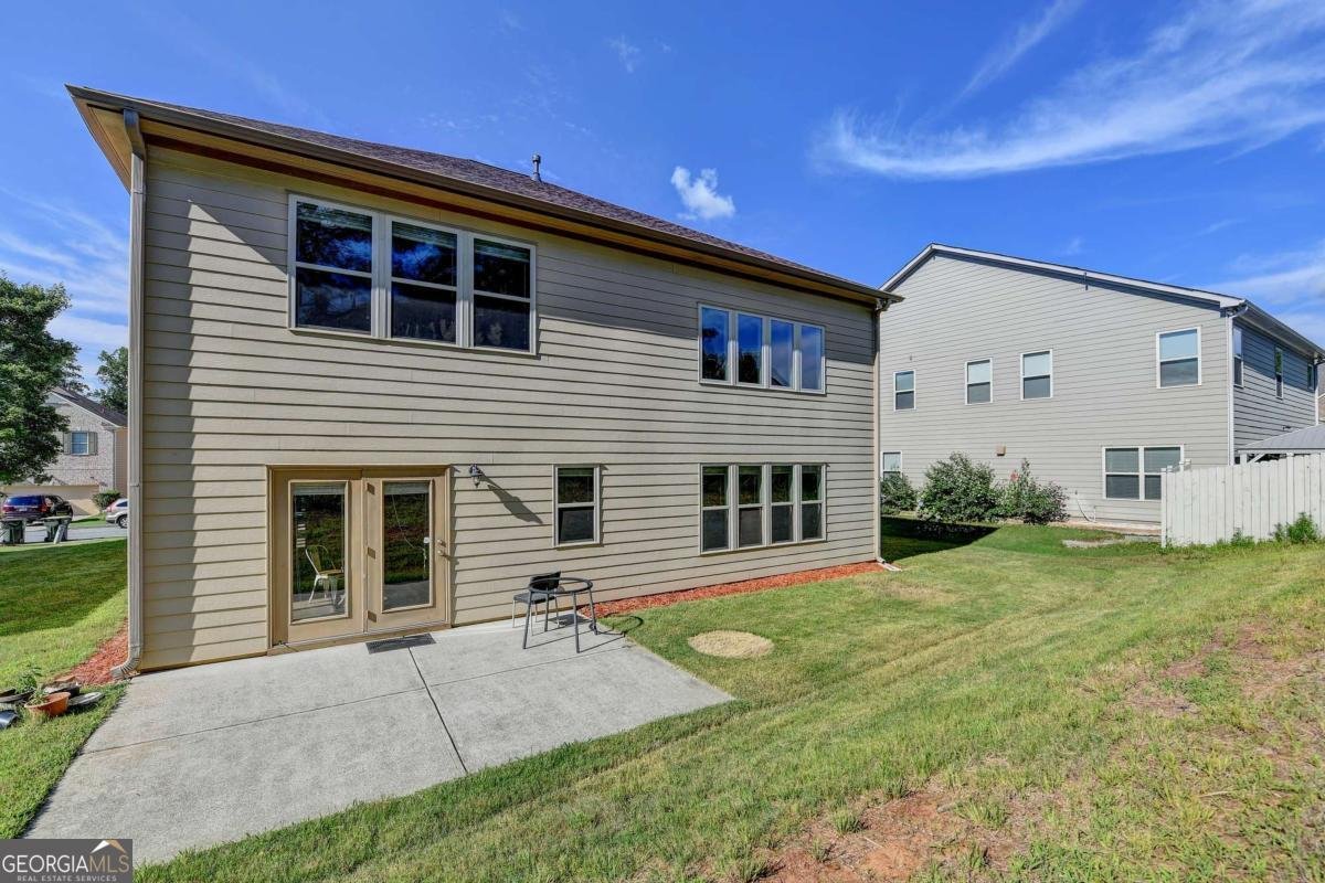 7085 ROCKING HORSE Lane Cumming - 70