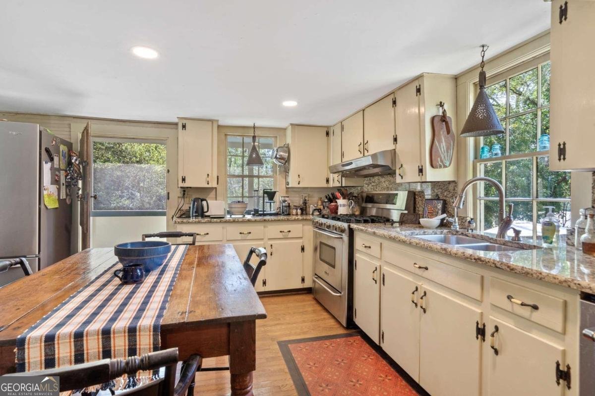 345 Allen Memorial Drive Milledgeville - 22
