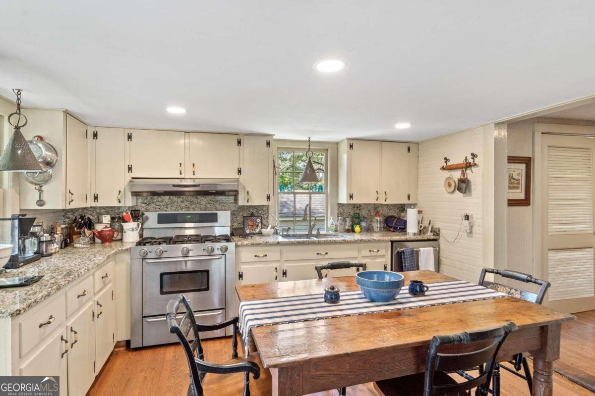 345 Allen Memorial Drive Milledgeville - 24