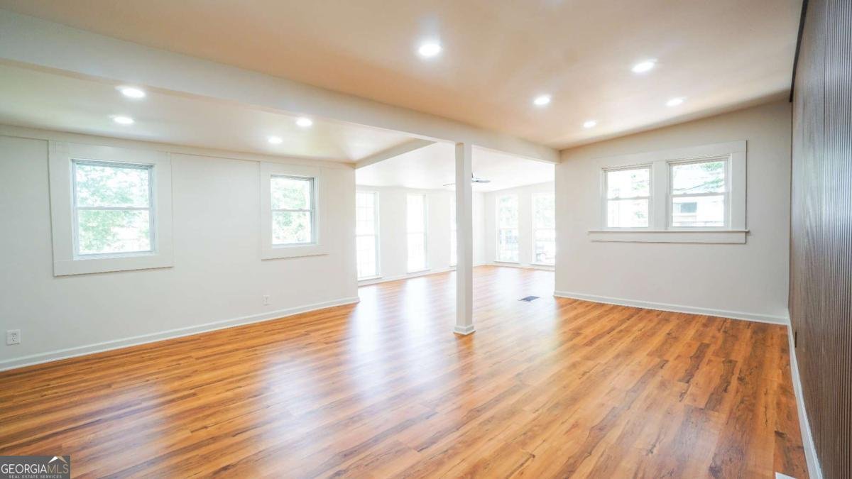 220 Confederate Avenue Dallas - 27