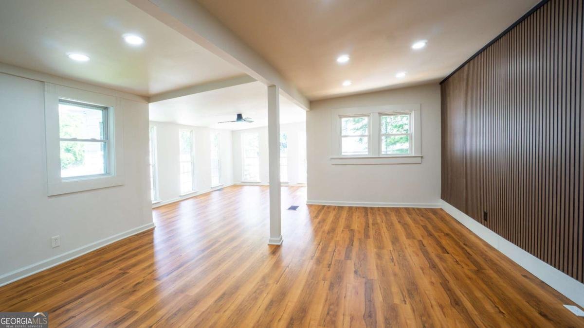 220 Confederate Avenue Dallas - 28