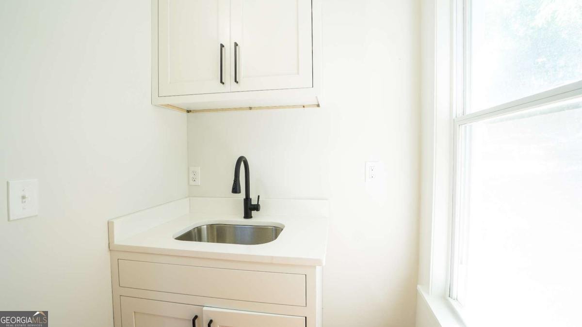 220 Confederate Avenue Dallas - 37