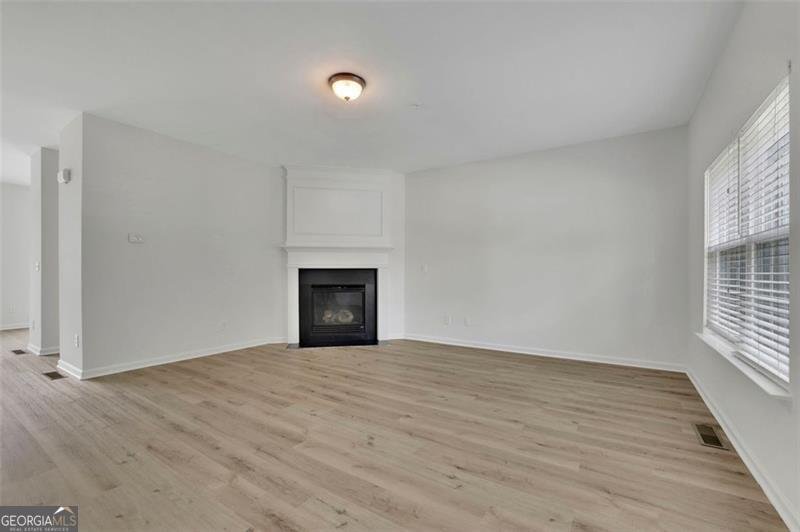 704 Breeze woodstock - 6