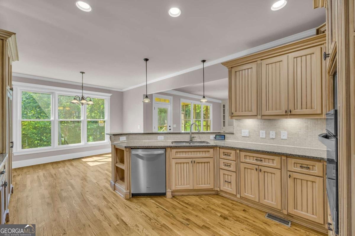 4424 Longmead Road Flowery Branch - 19