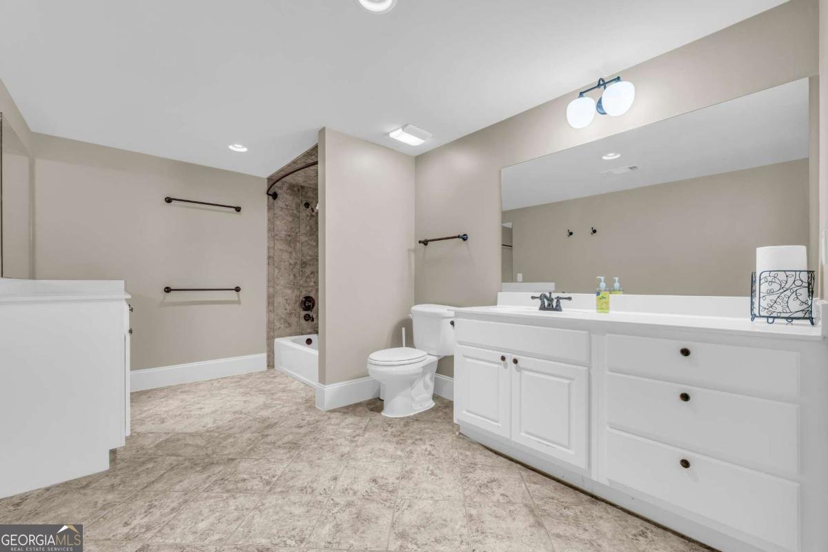 4424 Longmead Road Flowery Branch - 41