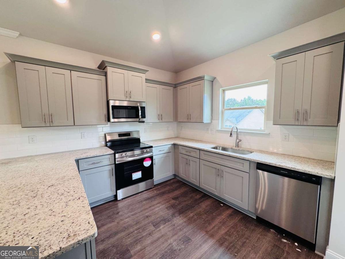 831 Airport Road Cornelia - 11