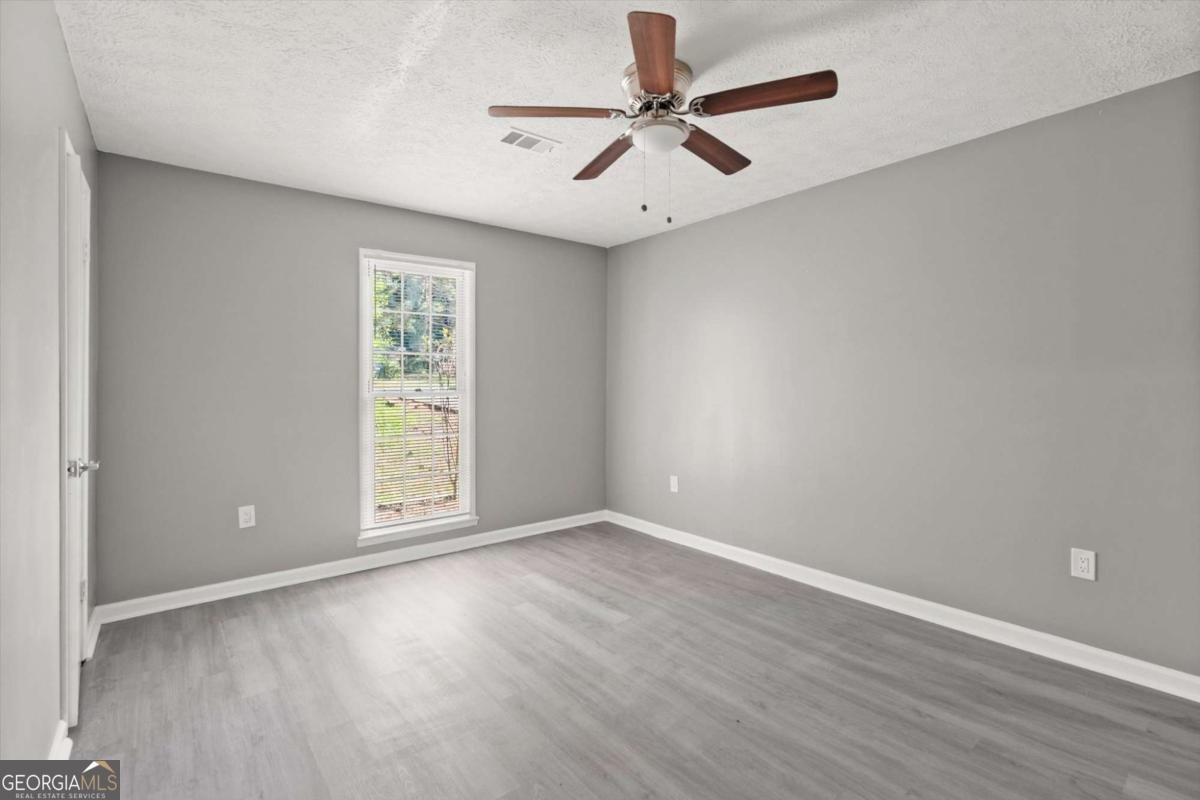 2580 Snake Court Ellenwood - 12