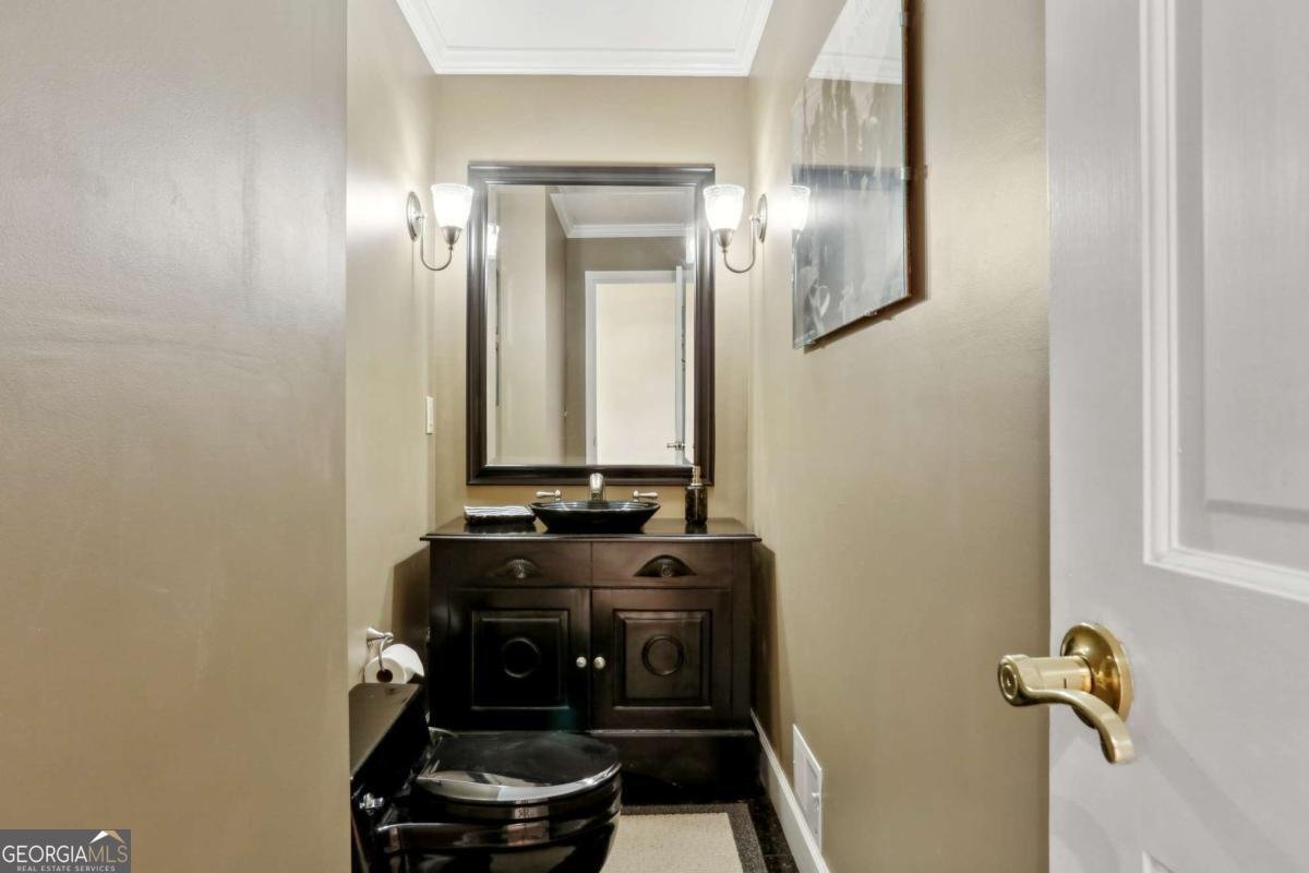 2875 Guinevere Drive Atlanta - 18