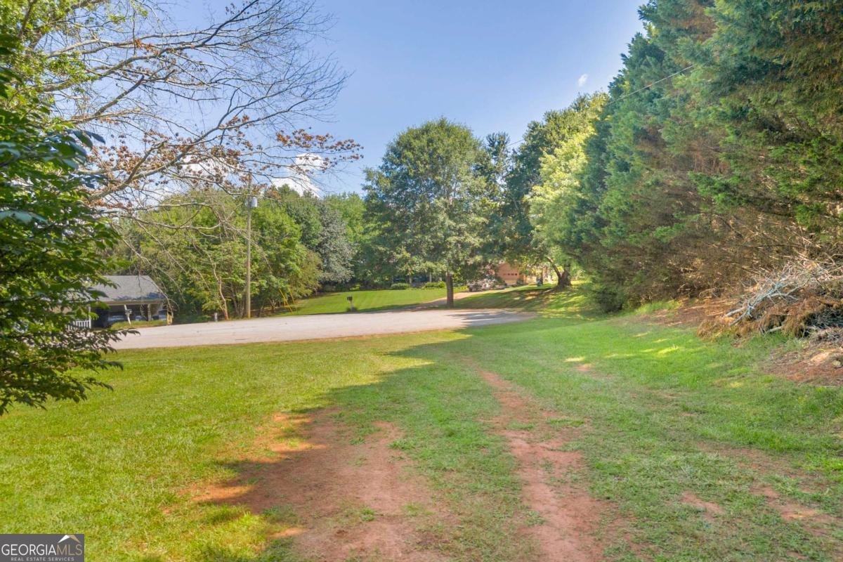 4336 Woodfield Drive Gainesville - 19