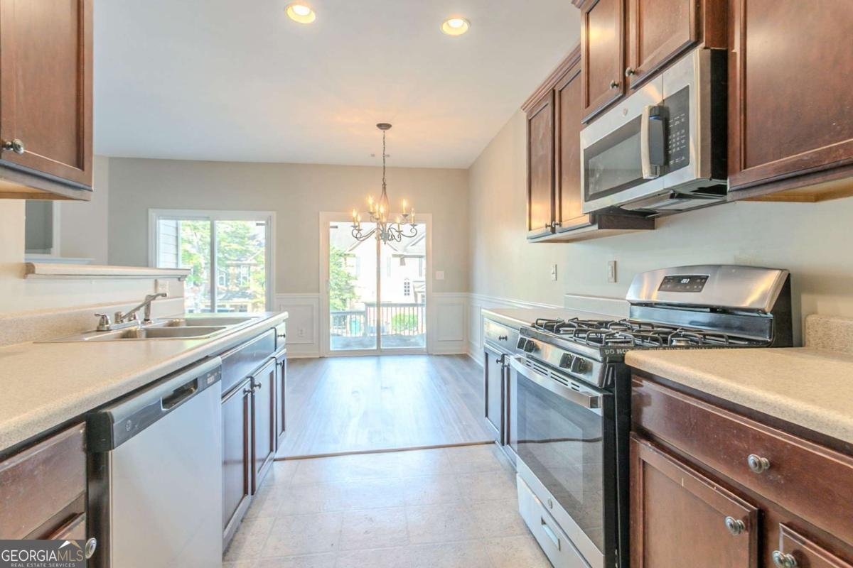 2794 Keystone Avenue Lithonia - 11