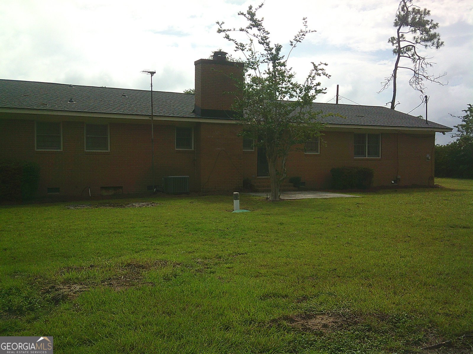 3914 Robin Hood Rd Valdosta - 37