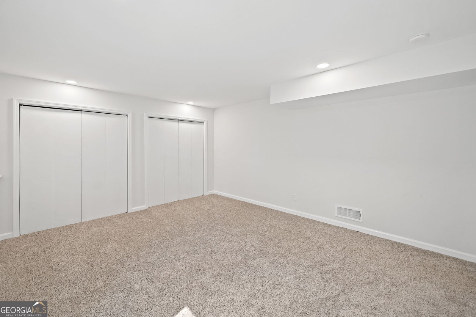3923 Lookout Point Drive Marietta - 35