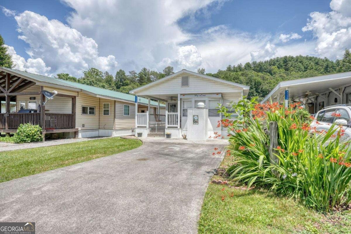 4360 Riverbank Run Hiawassee - 2