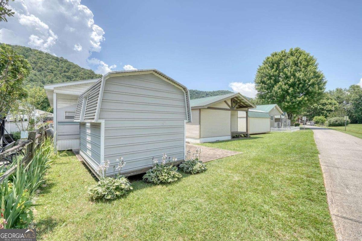 4360 Riverbank Run Hiawassee - 28