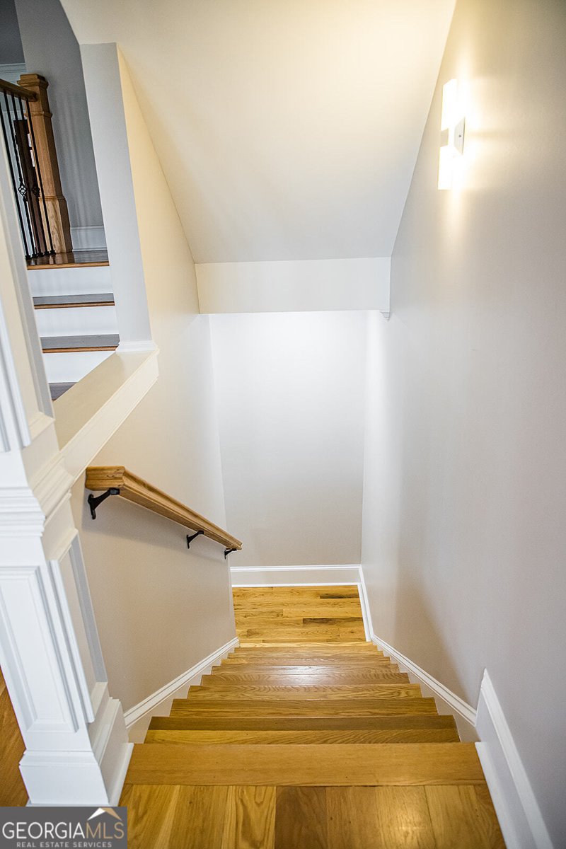 1211 Hawthorne Circle Madison - 60