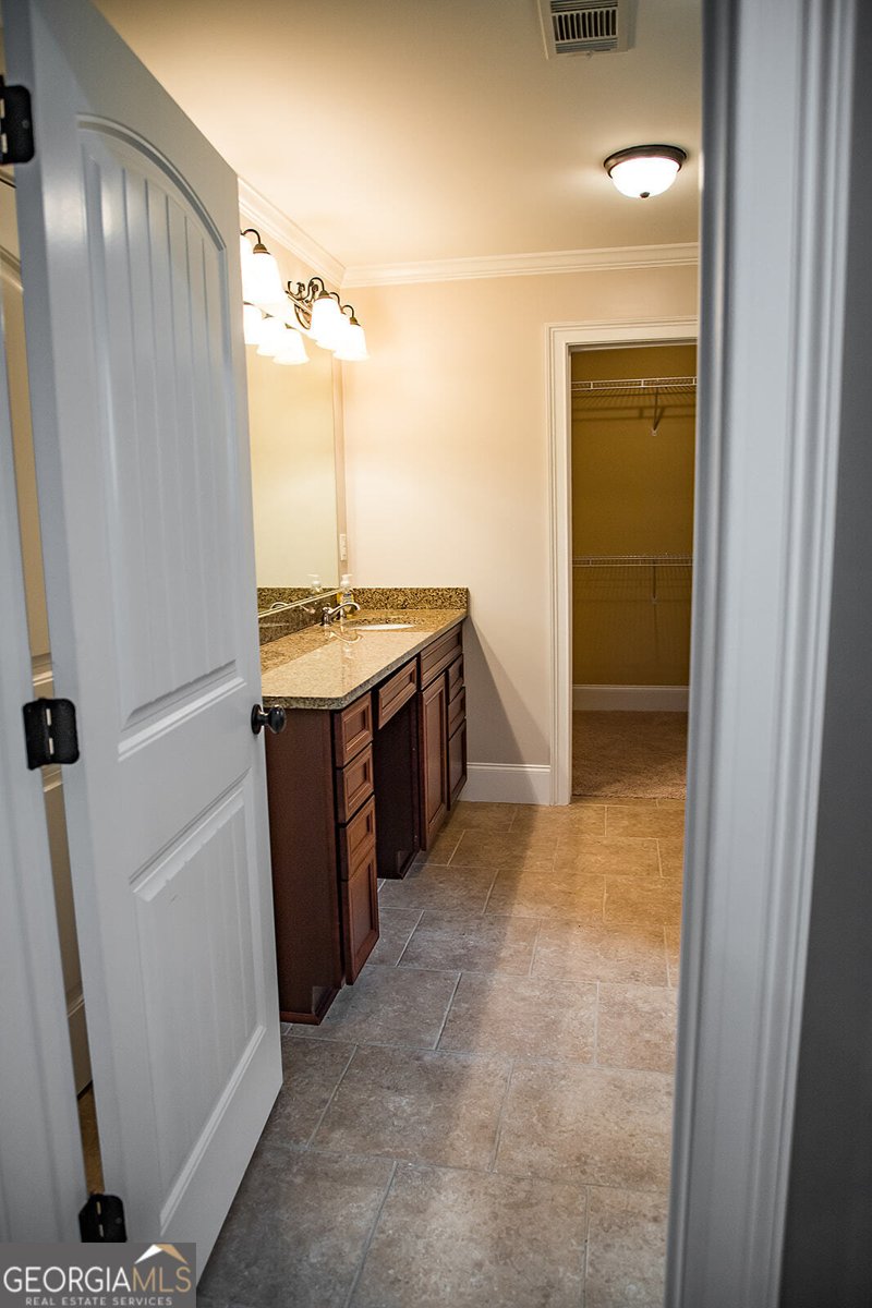 1211 Hawthorne Circle Madison - 72