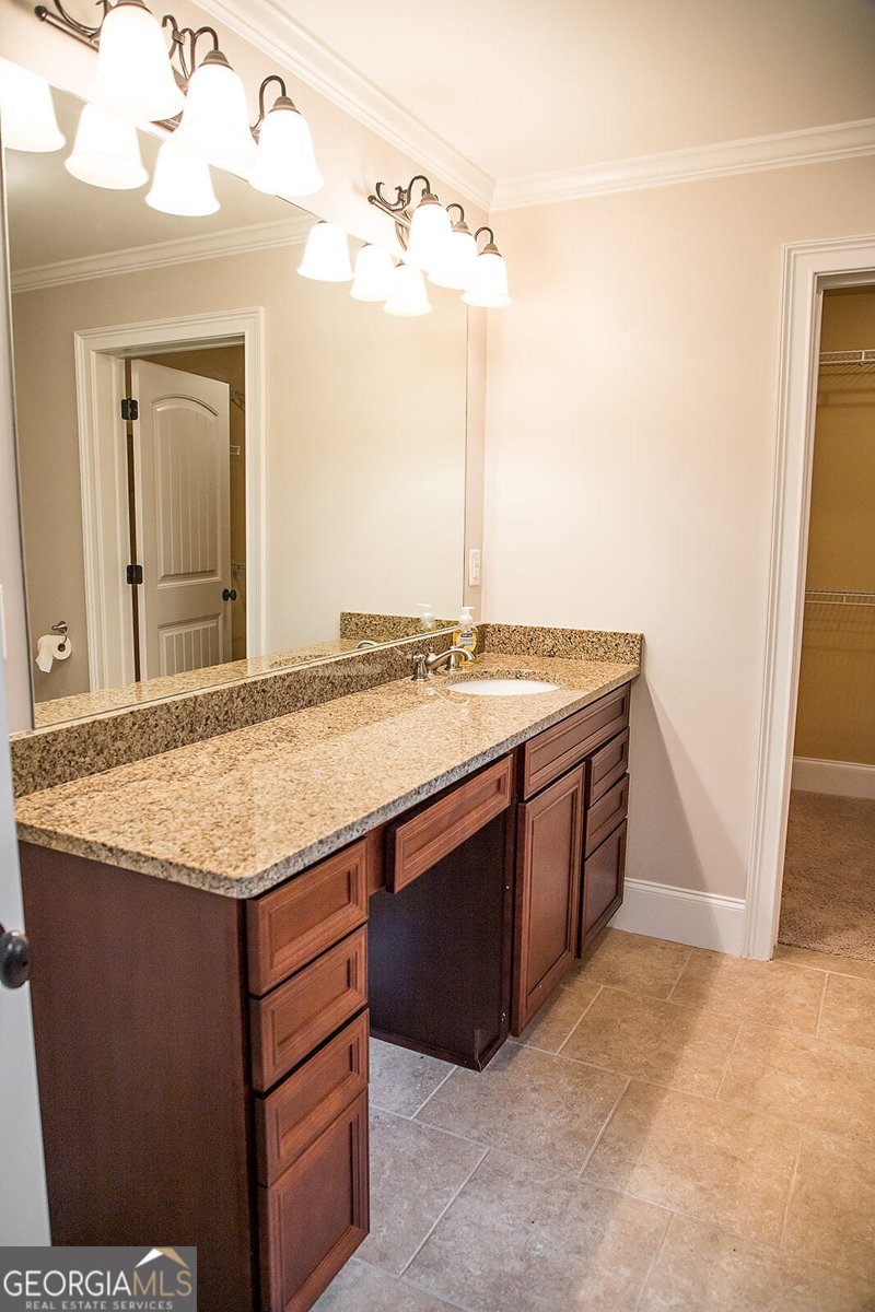 1211 Hawthorne Circle Madison - 74