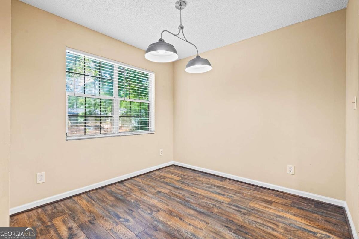 98 Hampshire Court Avondale Estates - 3