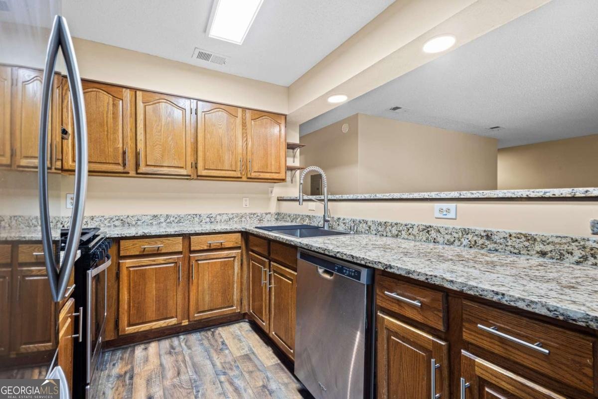 98 Hampshire Court Avondale Estates - 6