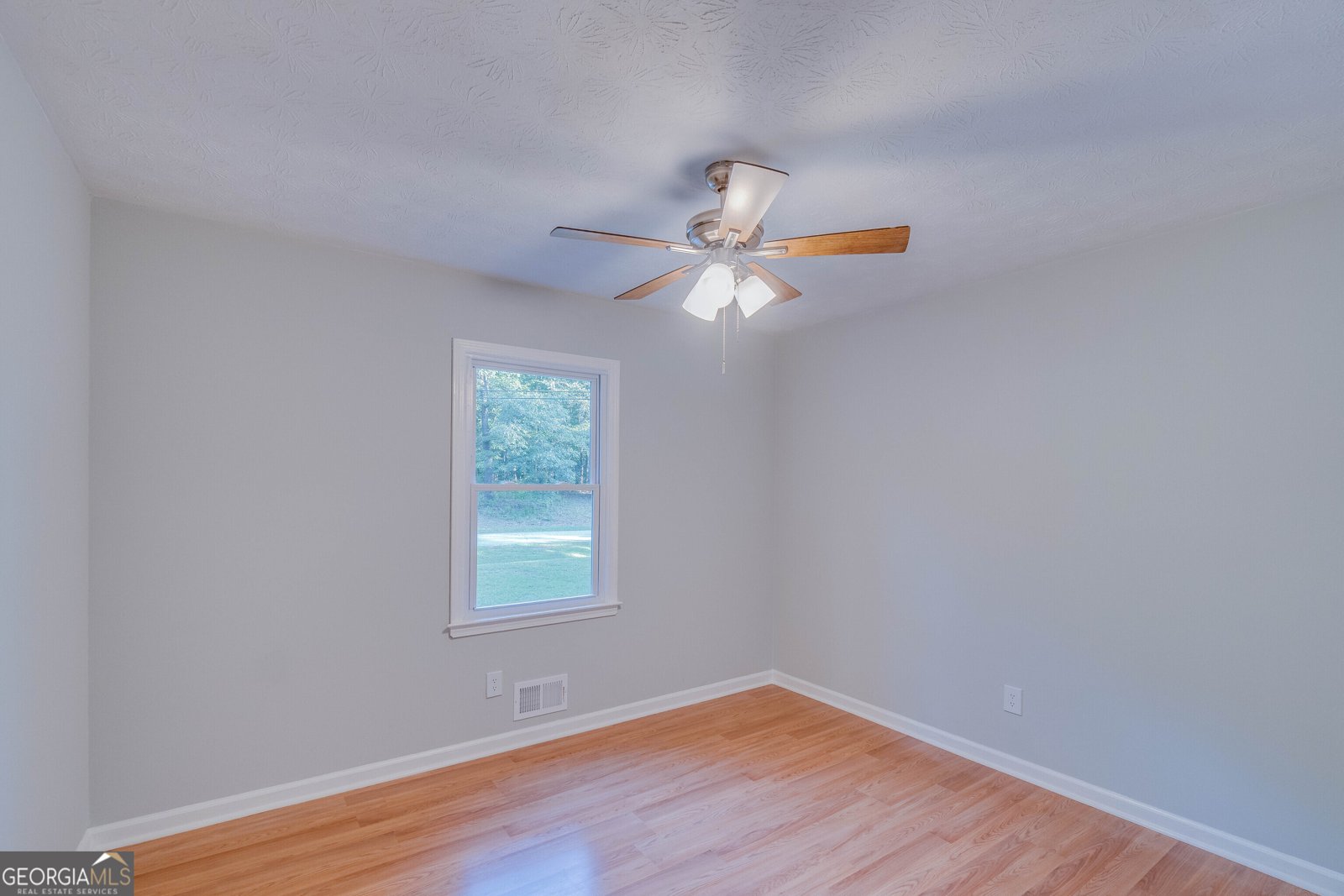 100 Lakeside Drive Covington - 23