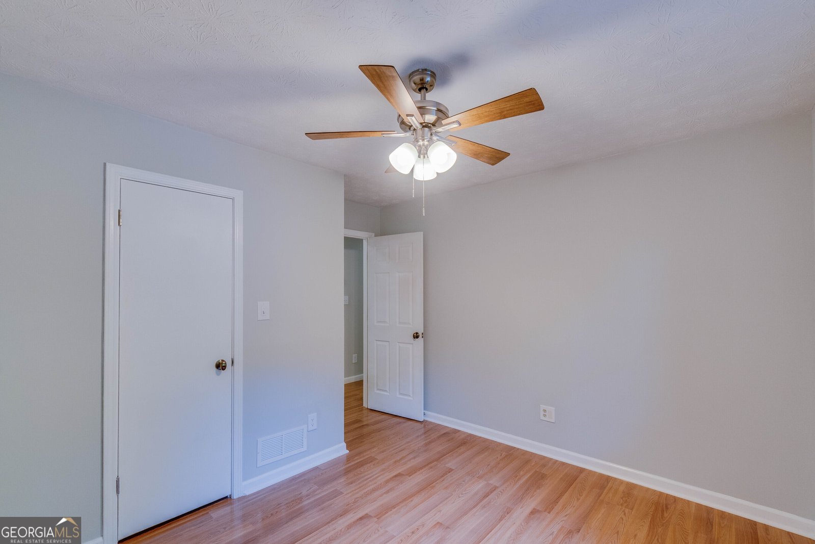 100 Lakeside Drive Covington - 24