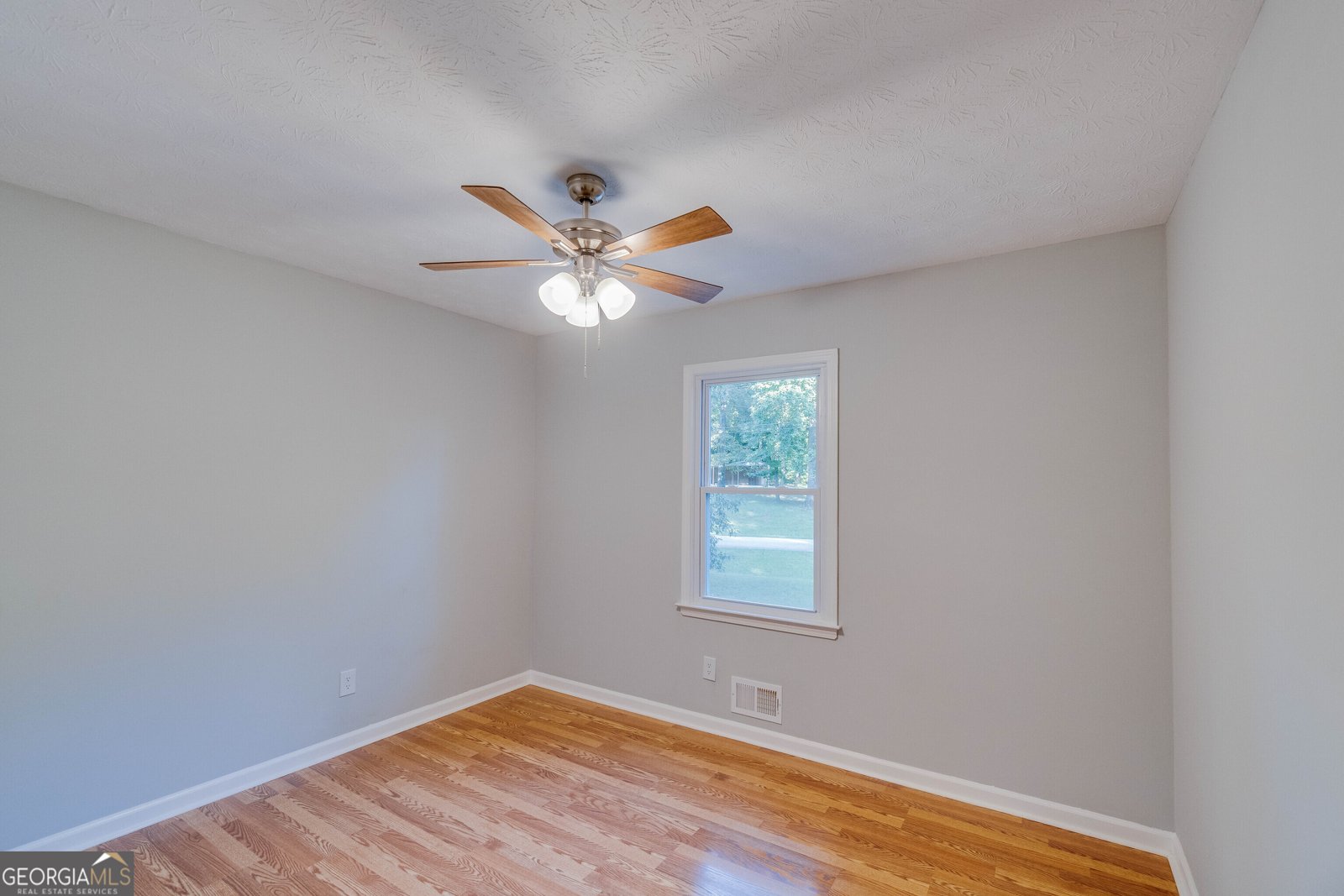 100 Lakeside Drive Covington - 25