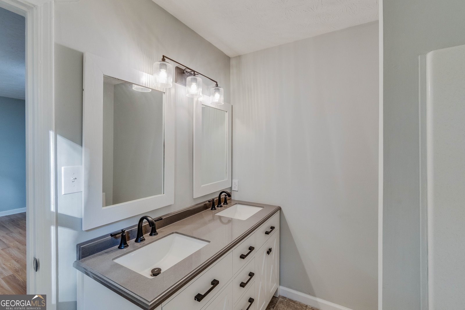100 Lakeside Drive Covington - 31