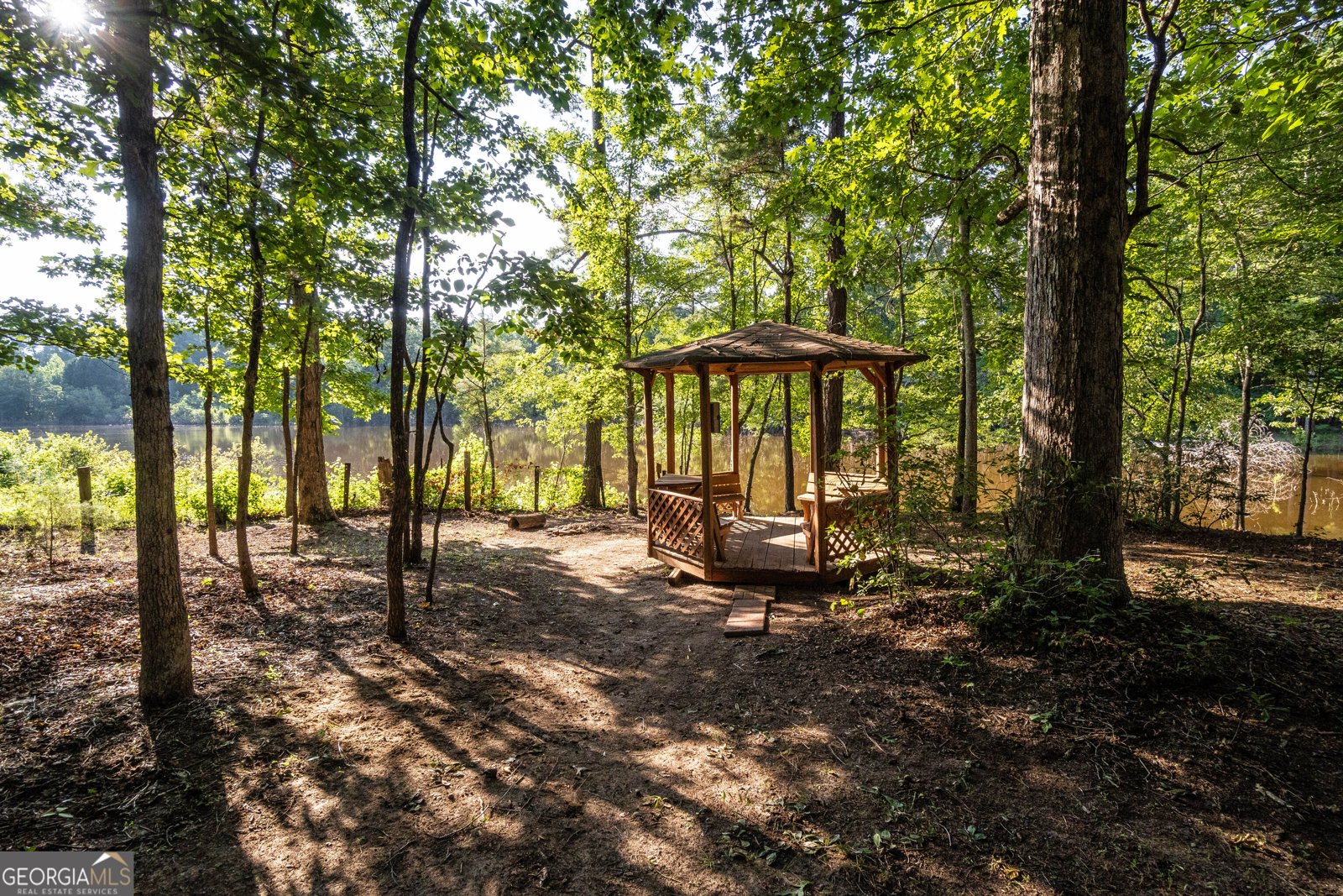 100 Lakeside Drive Covington - 34