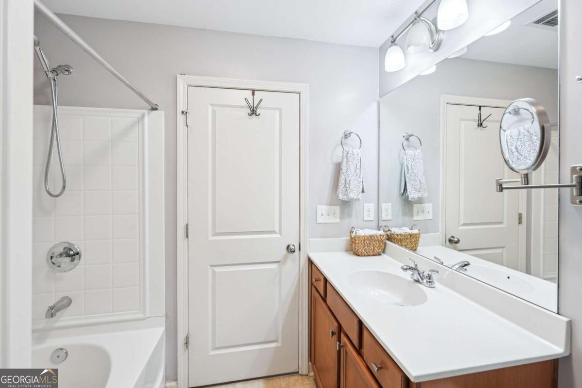 215 Semel Drive Atlanta - 8