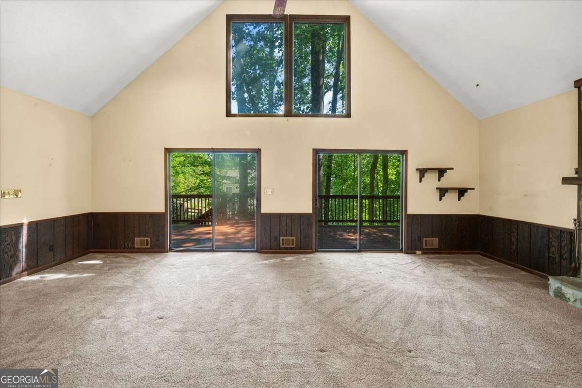 6800 Thunder Trail Gainesville - 22