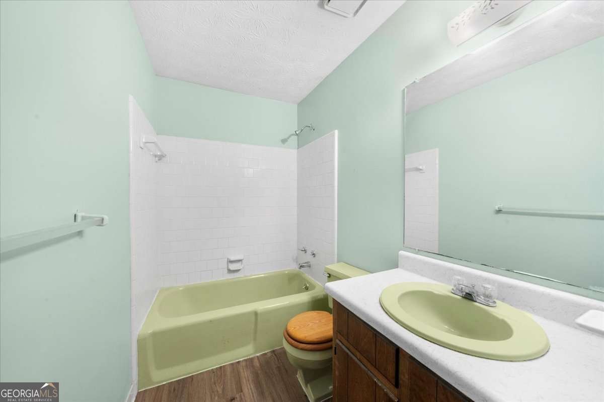 6800 Thunder Trail Gainesville - 27
