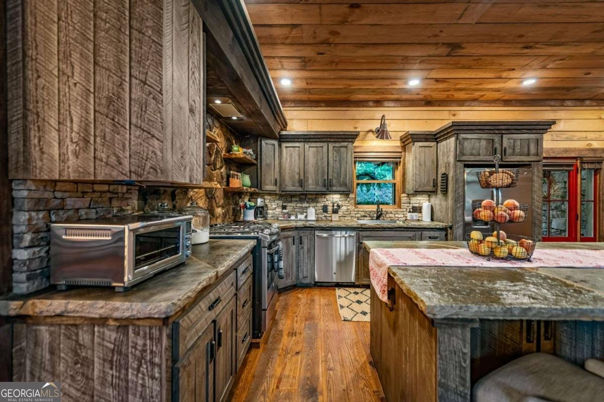 2695 Hwy 2 Blue Ridge - 24