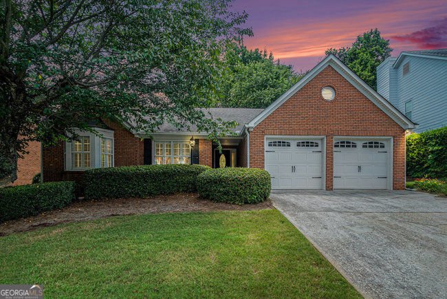 2532 Crofton Court Suwanee - 1
